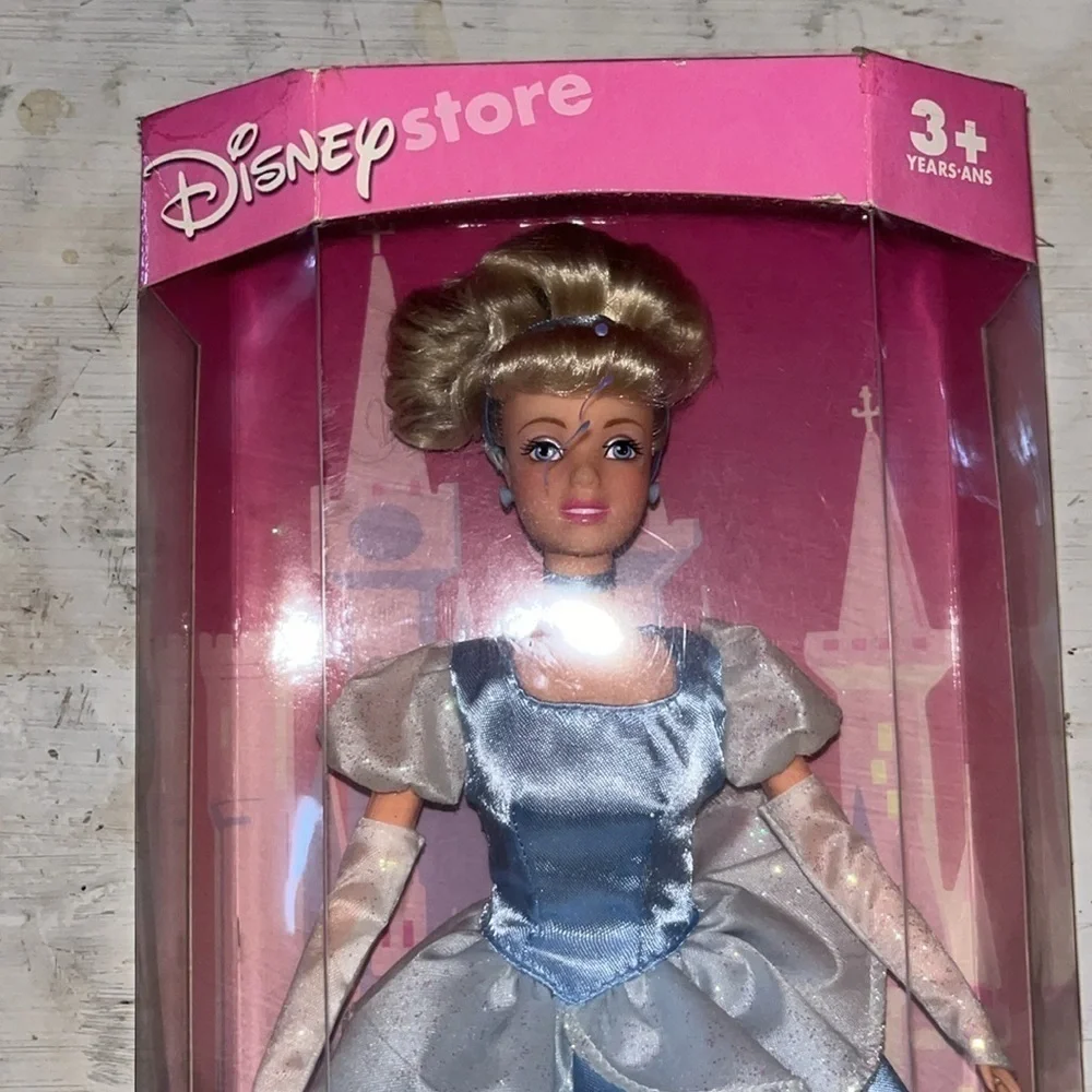 Disney princess 2004